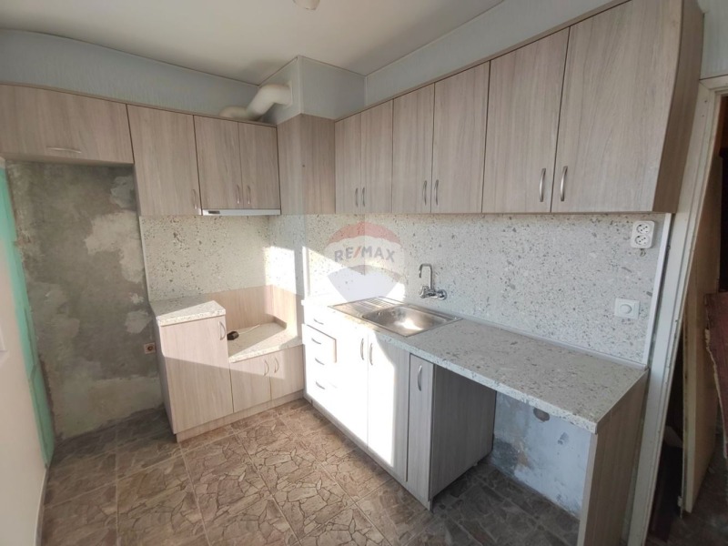 Продава 2-СТАЕН, гр. Варна, Владислав Варненчик 2