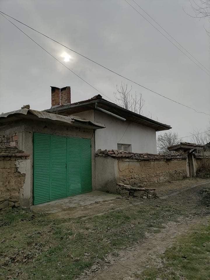 Продава КЪЩА, с. Върбица, област Велико Търново, снимка 17 - Къщи - 45632013