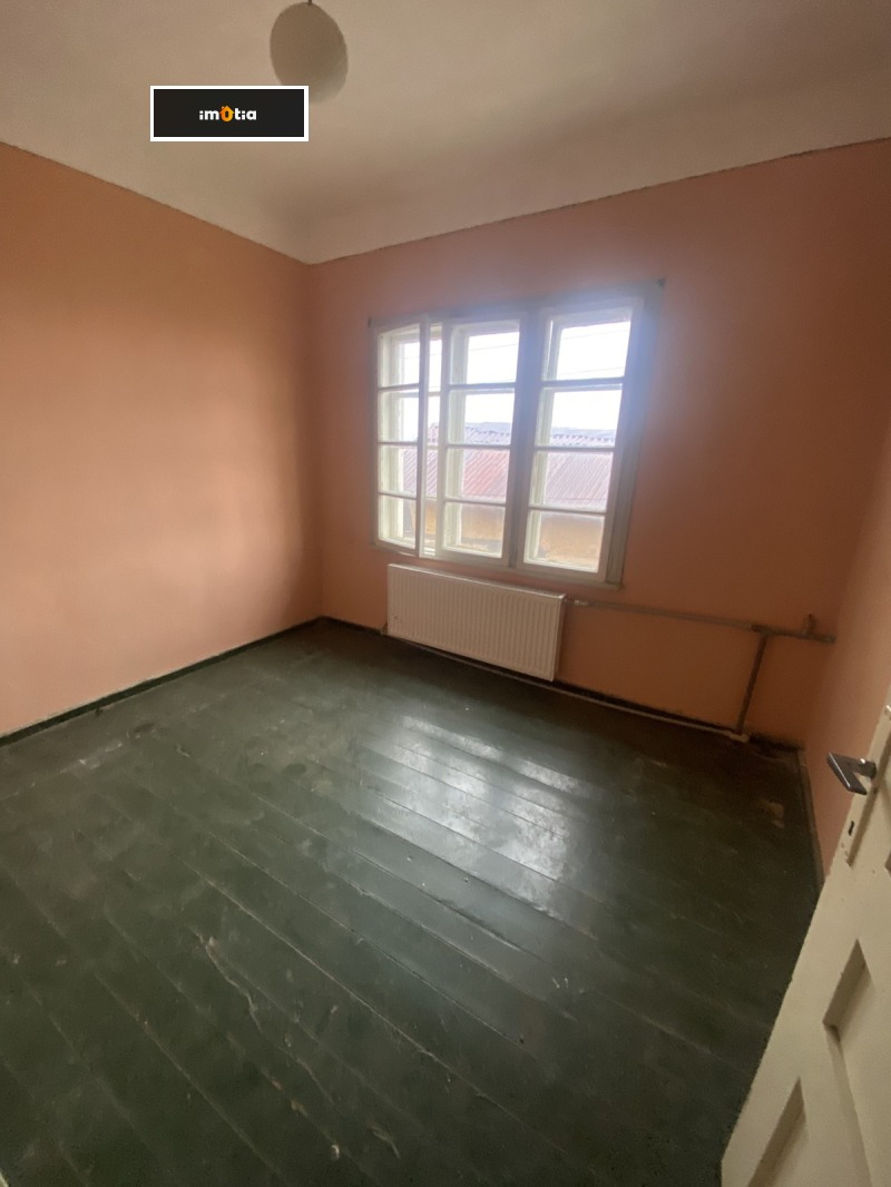 Продава КЪЩА, гр. Троян, област Ловеч, снимка 9 - Къщи - 53323086