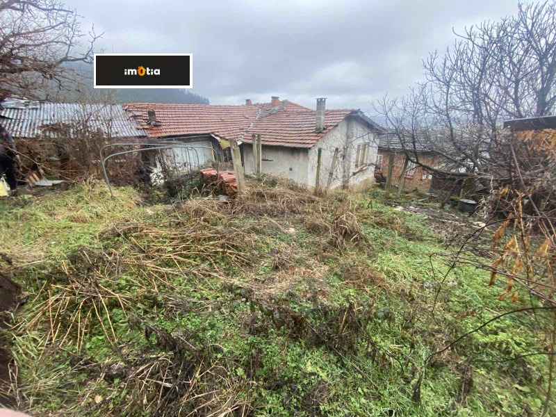 Продава КЪЩА, гр. Троян, област Ловеч, снимка 14 - Къщи - 53323086