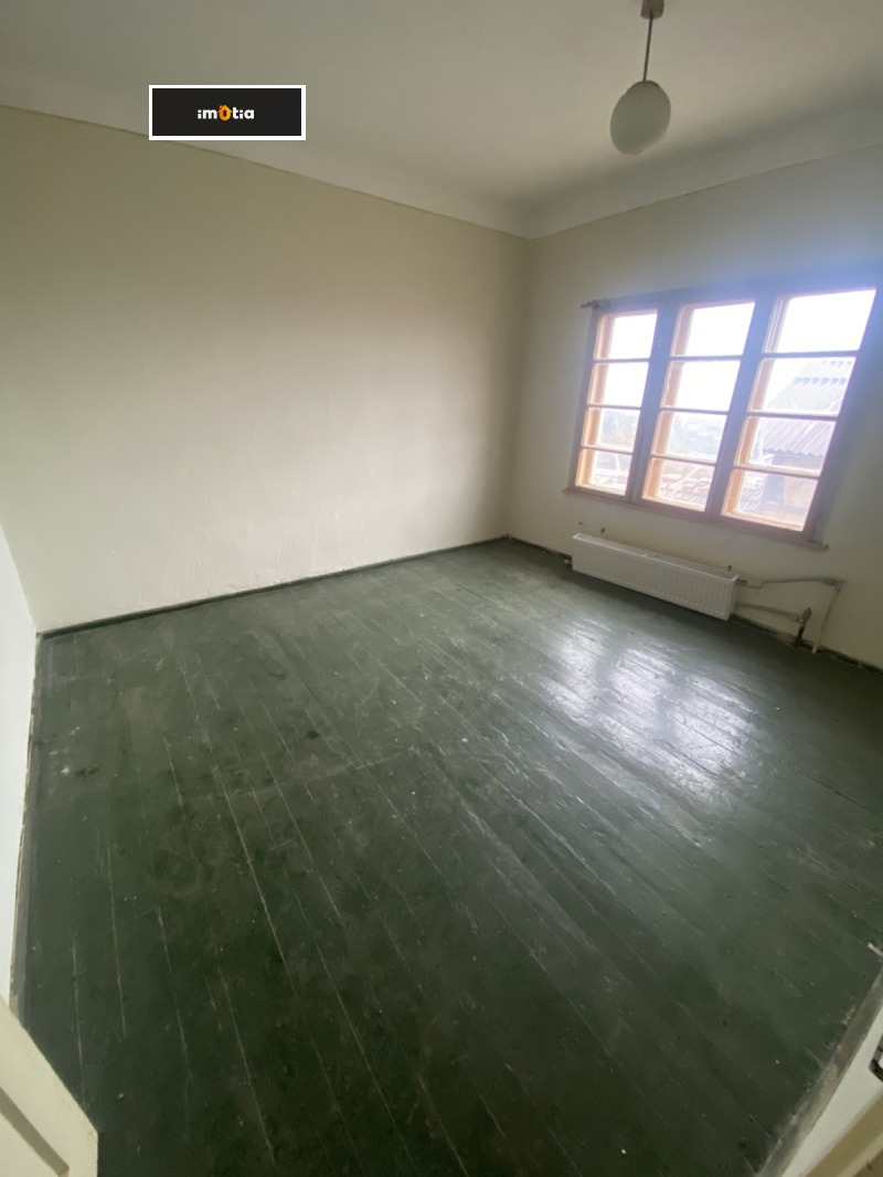 Продава КЪЩА, гр. Троян, област Ловеч, снимка 8 - Къщи - 53323086