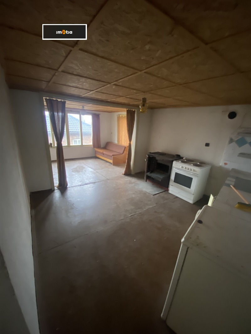 Продава КЪЩА, гр. Троян, област Ловеч, снимка 3 - Къщи - 53323086