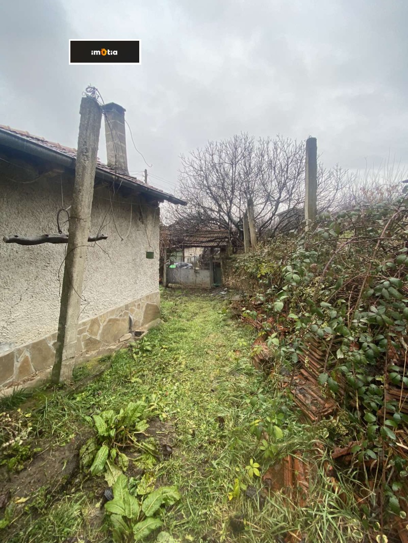 Продава КЪЩА, гр. Троян, област Ловеч, снимка 11 - Къщи - 53323086
