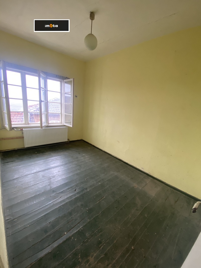 Продава КЪЩА, гр. Троян, област Ловеч, снимка 6 - Къщи - 53323086