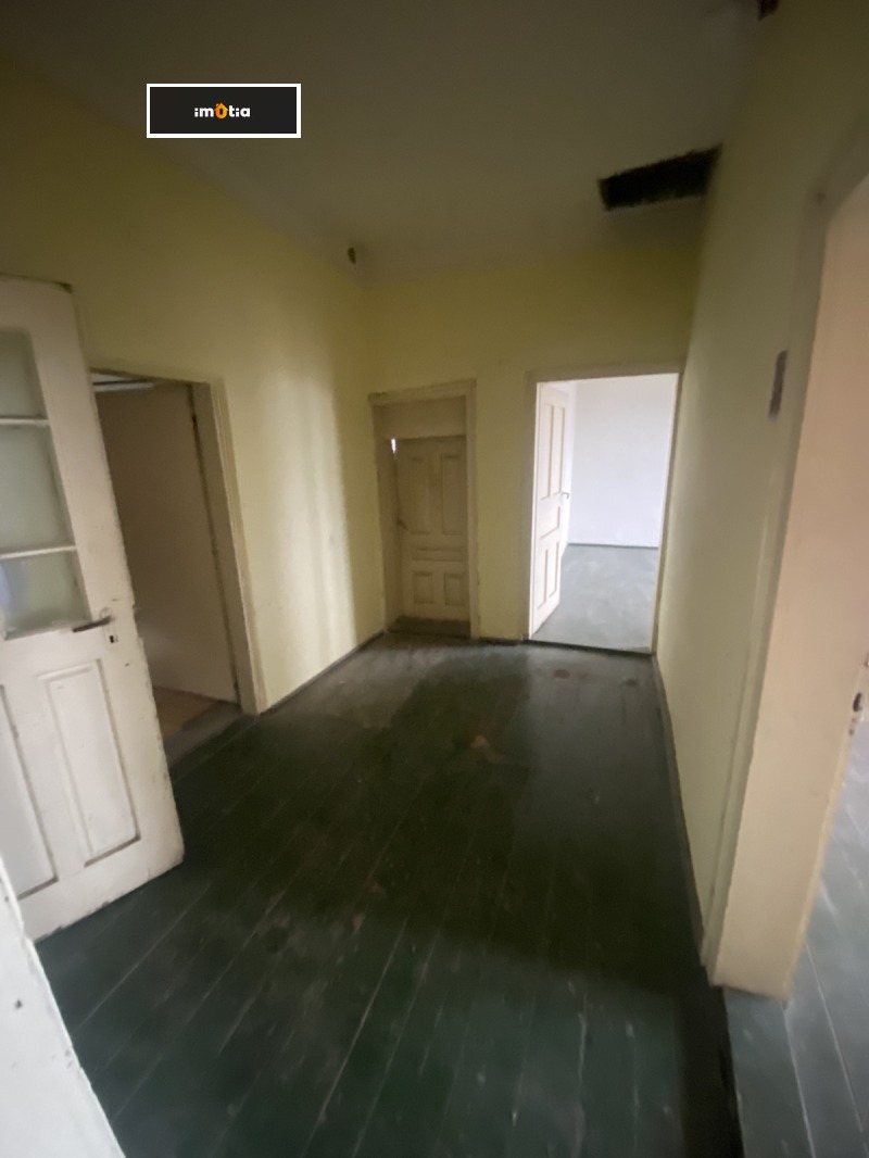 Продава КЪЩА, гр. Троян, област Ловеч, снимка 7 - Къщи - 53323086