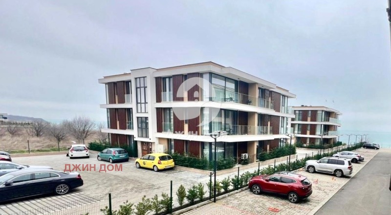 Продава 2-СТАЕН в град Бургас, Сарафово - 64 кв.м / 165 000 € » 322 711.95 лв., ДЖИН ДОМ