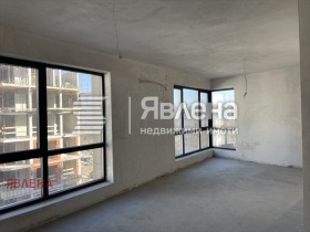 Продава 3-стаен град София Сухата река - [1] 