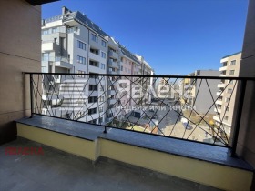 3-стаен град София, Сухата река 5