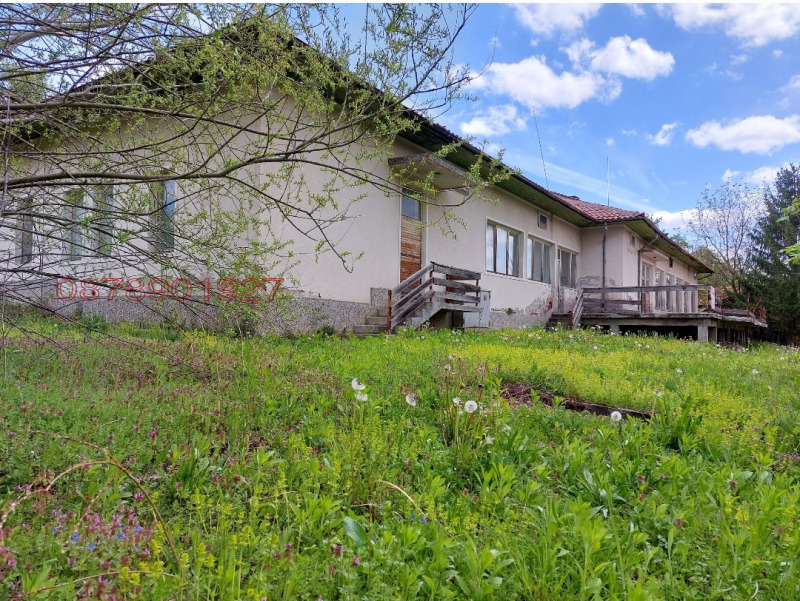 Продава ВИЛА, гр. Троян, област Ловеч, снимка 3 - Вили - 52921768