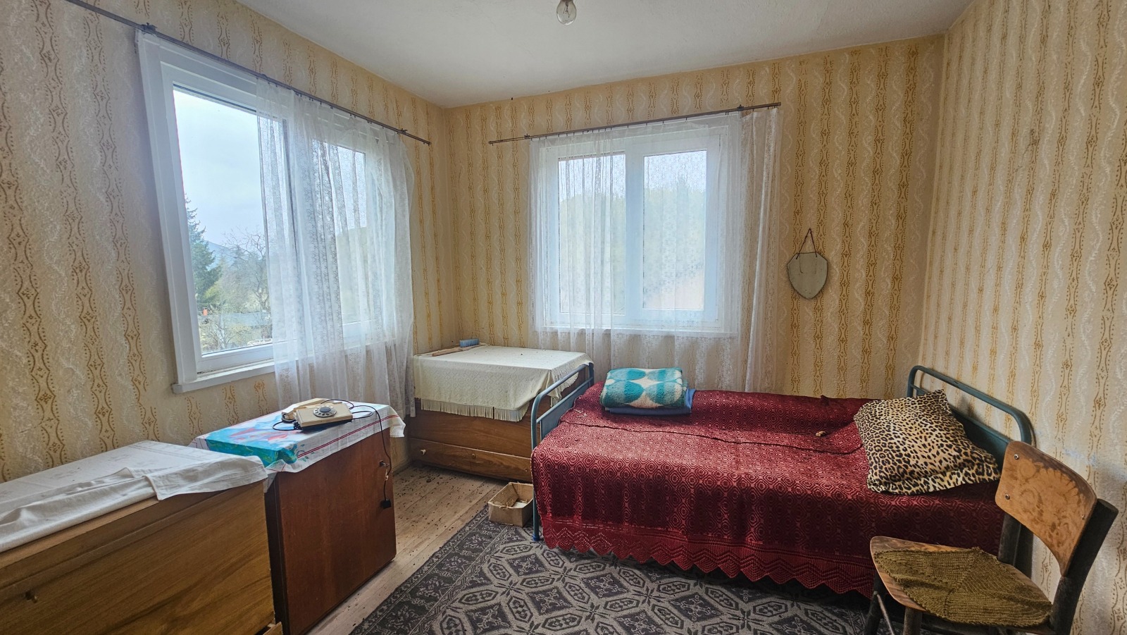 Продава КЪЩА, с. Бойковец, област София област