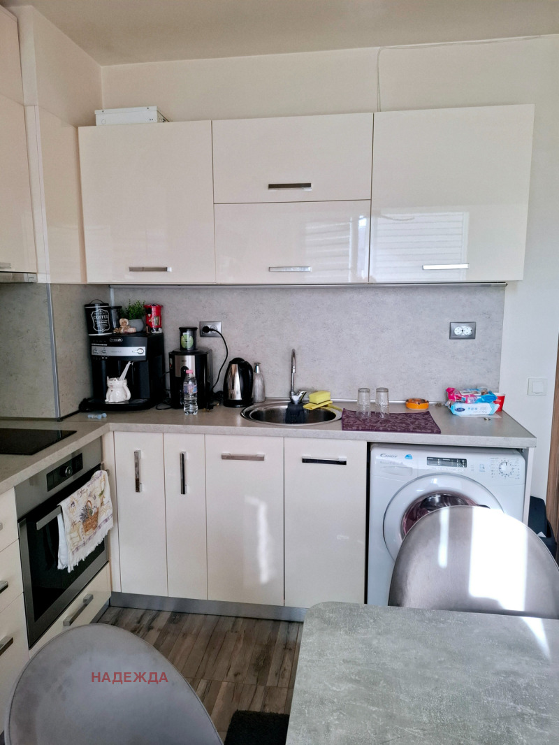 Продава 1-СТАЕН в град Плевен, Дружба 4 - 40 кв.м / 59 000 € » 115 393.97 лв., НАДЕЖДА