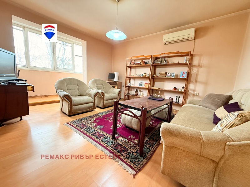 Продава 2-СТАЕН в град Русе, Широк център - 64 кв.м / 93 000 € » 181 892.19 лв., РЕМАКС РИВЪР ЕСТЕЙТ