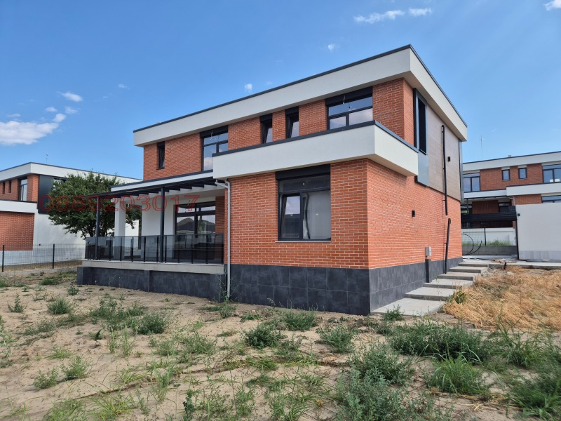 Продава КЪЩА в област Пловдив, с. Марково - 260 кв.м / 380 000 € » 743 215.40 лв.