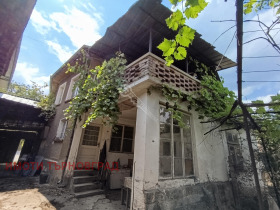 Huis Rjachovtsite, regio Gabrovo