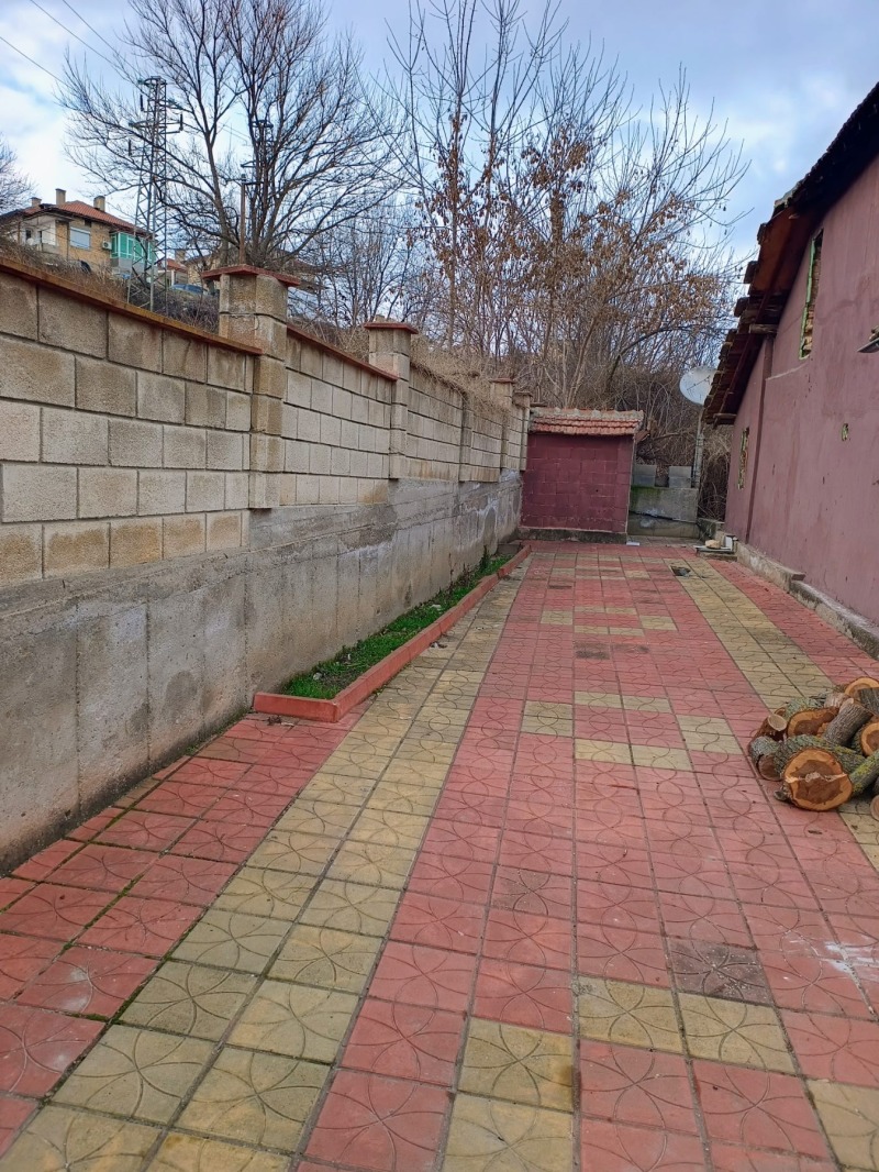 Продава  Къща област Шумен , гр. Нови пазар , 98 кв.м | 47291505 - изображение [3]