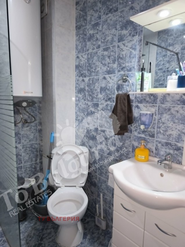 Продава 2-СТАЕН, гр. Велико Търново, Център, снимка 6 - Апартаменти - 54594319