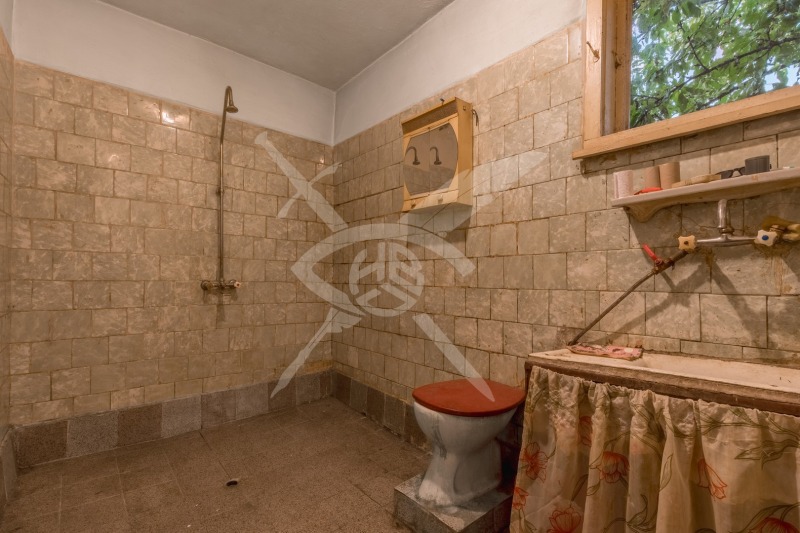 Продава КЪЩА, гр. София, с. Горни Богров, снимка 6 - Къщи - 53269904