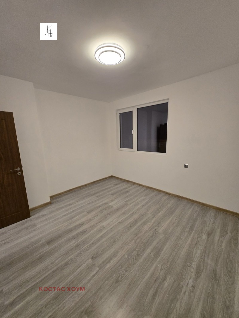 Продава ЕТАЖ ОТ КЪЩА, гр. Варна, Галата, снимка 8 - Етаж от къща - 53041353