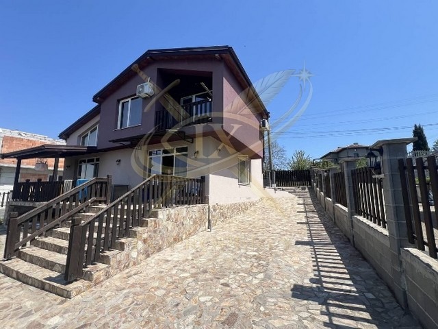 Продава КЪЩА, с. Черни връх, област Бургас
