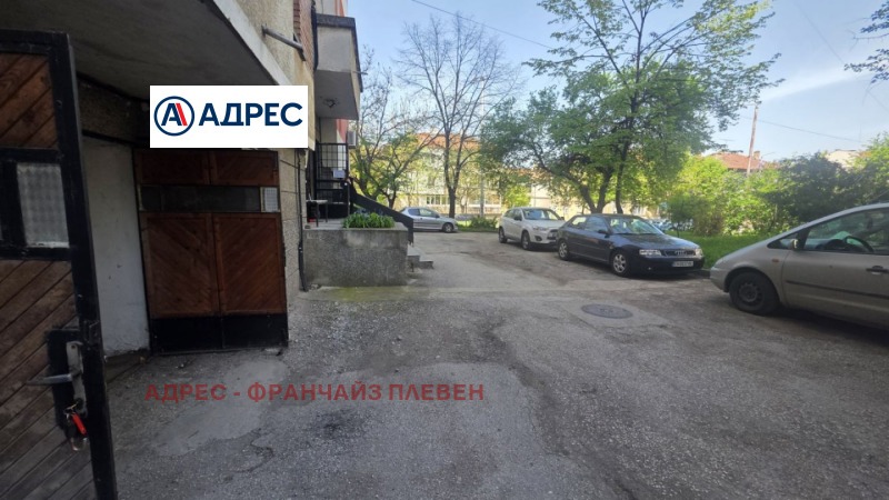 Продава ГАРАЖ, ПАРКОМЯСТО, гр. Плевен, Широк център, снимка 4 - Гаражи и паркоместа - 52933256