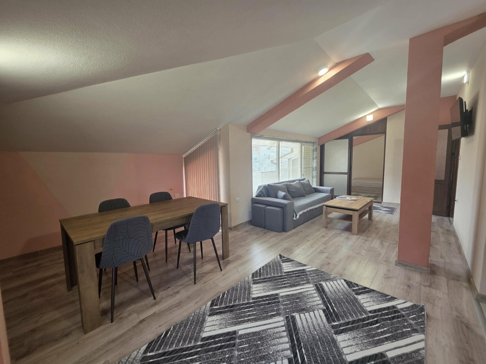 Продава МНОГОСТАЕН, гр. Хасково, Каменни, снимка 2 - Апартаменти - 54260367