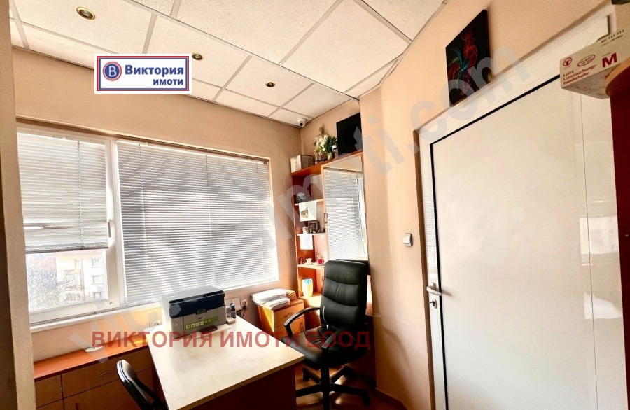 Продава ОФИС, гр. Велико Търново, Център, снимка 3 - Офиси - 54612262