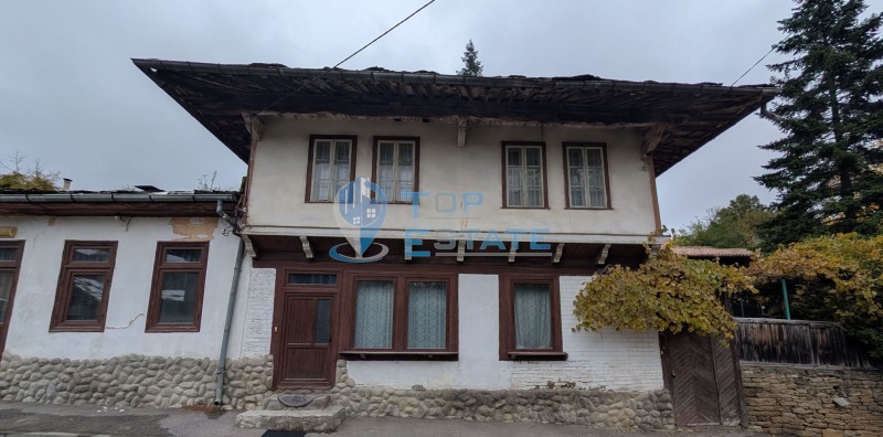 Продава КЪЩА в област Габрово, с. Лесичарка - 360 кв.м / 75 000 € » 146 687.25 лв., ТОП ЕСТЕЙТ