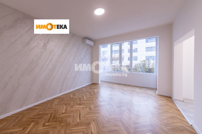 Продава 3-СТАЕН, гр. Варна, Чайка, снимка 1 - Aпартаменти - 48035913