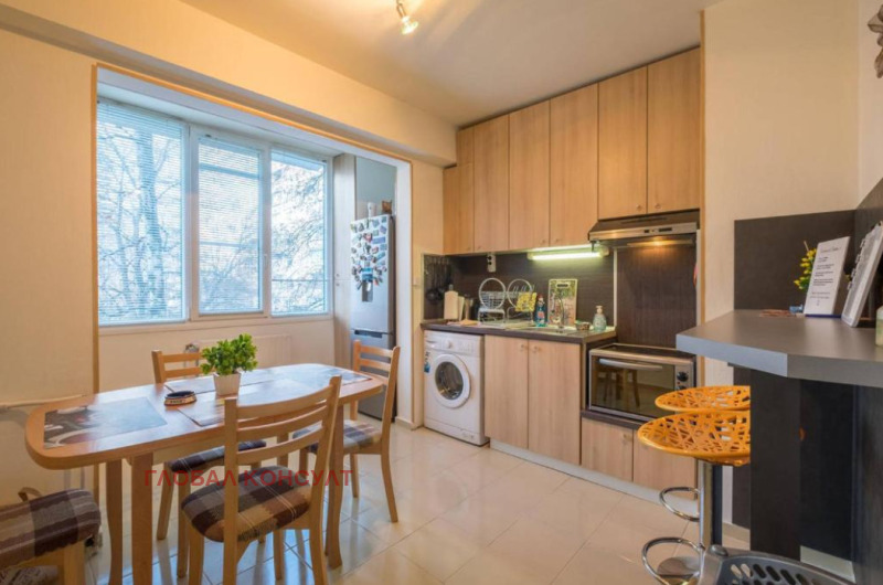 Продава 3-СТАЕН, гр. София, Света Троица, снимка 3 - Апартаменти - 53280872