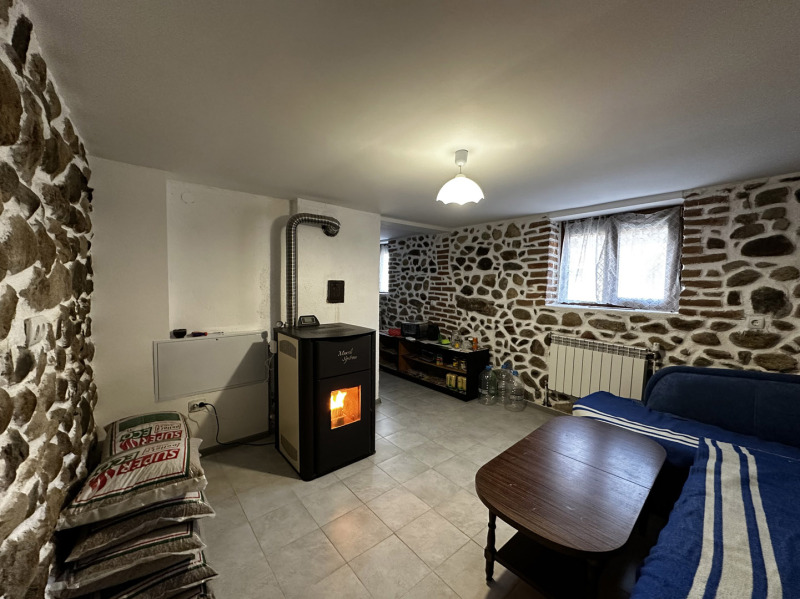 Продава КЪЩА, с. Долно Драглище, област Благоевград, снимка 14 - Къщи - 52196217