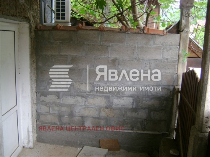 Продава КЪЩА, с. Гложене, област Ловеч, снимка 11 - Къщи - 54072112