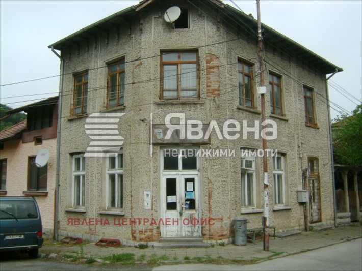 Продава КЪЩА, с. Гложене, област Ловеч