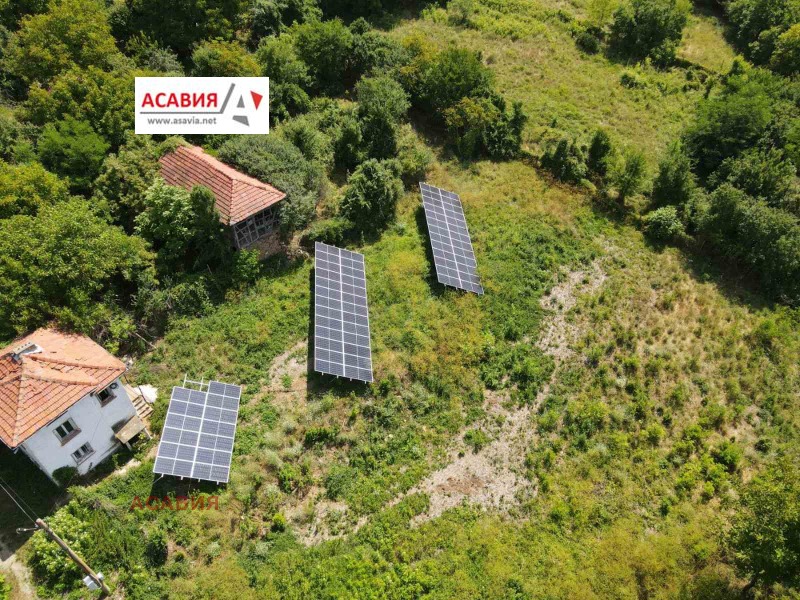 Eladó  Cselekmény régió Lovech , Orljane , 1231 négyzetméter | 19125816