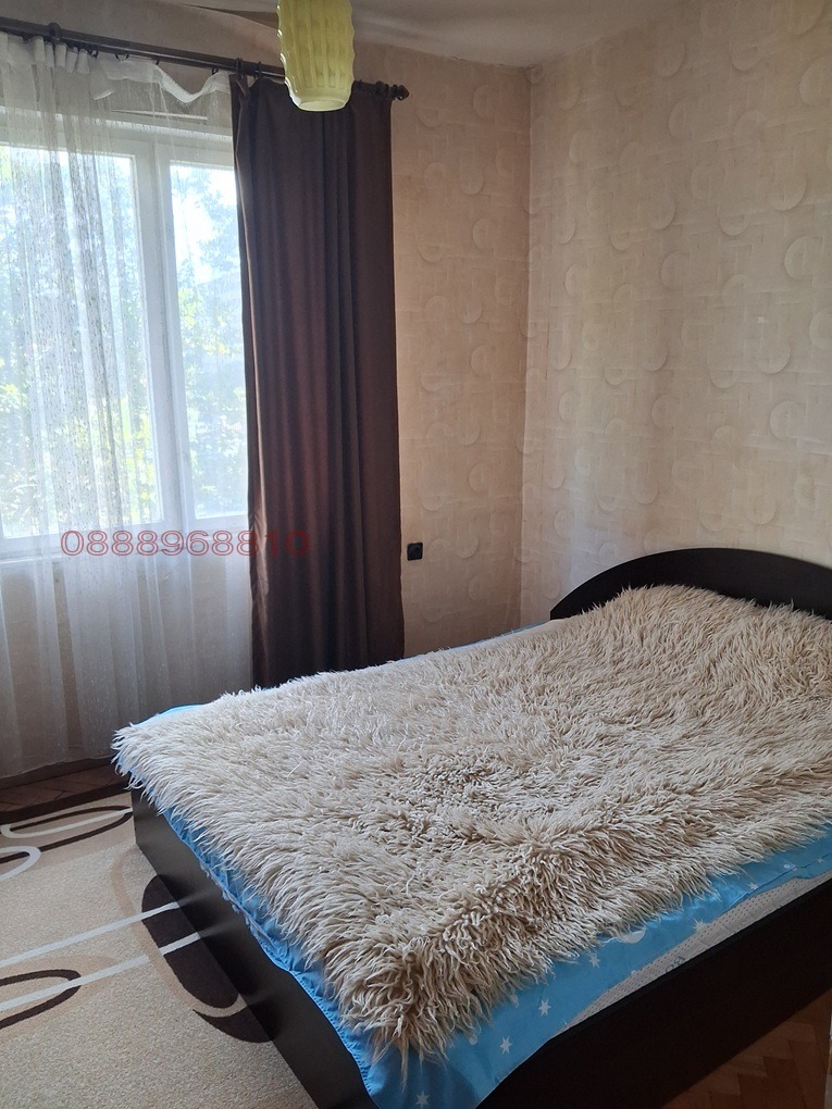 Продава 3-СТАЕН, гр. Търговище, Запад 1, снимка 5 - Апартаменти - 56354292