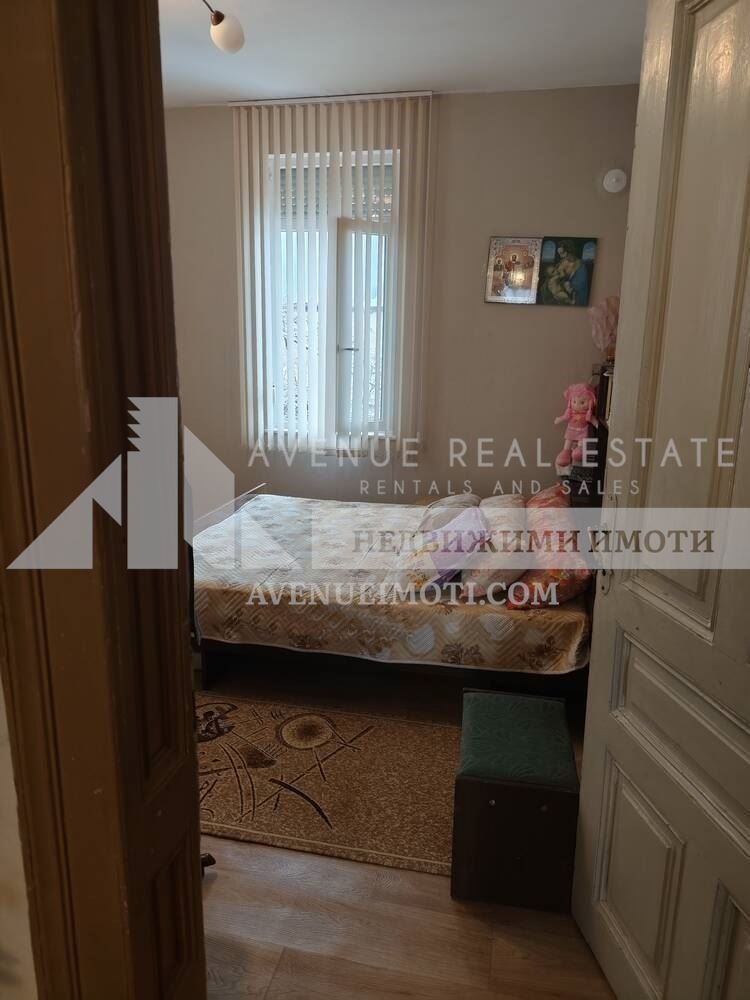 Продава ЕТАЖ ОТ КЪЩА, гр. Пещера, област Пазарджик, снимка 2 - Етаж от къща - 53230435