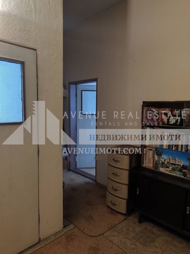 Продава ЕТАЖ ОТ КЪЩА, гр. Пещера, област Пазарджик, снимка 6 - Етаж от къща - 53230435