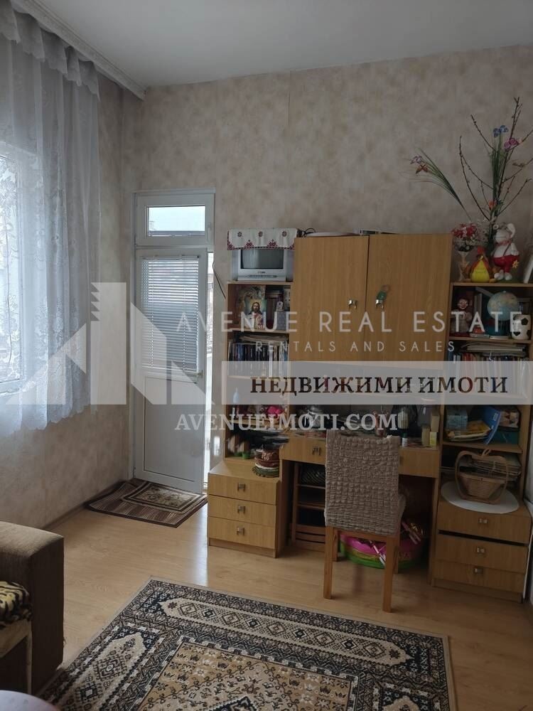 Продава ЕТАЖ ОТ КЪЩА, гр. Пещера, област Пазарджик, снимка 3 - Етаж от къща - 53230435