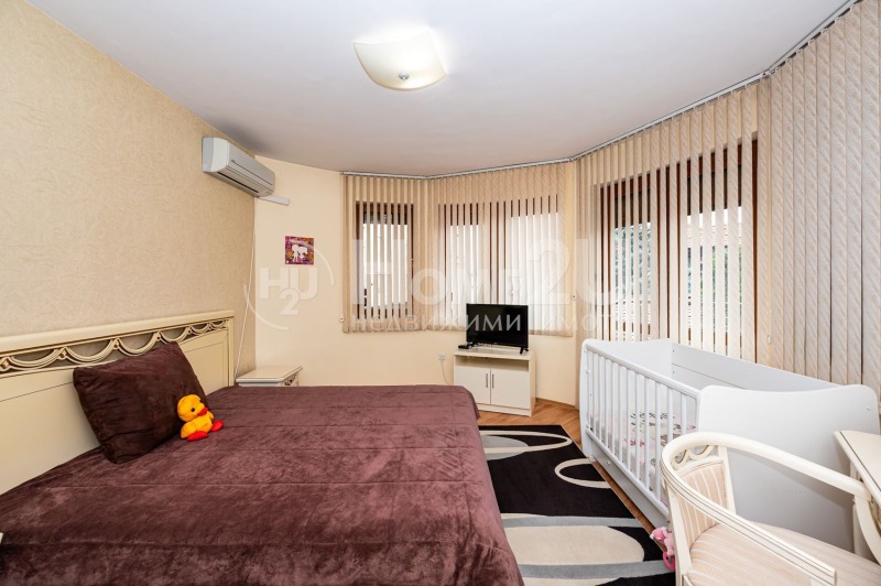 Na sprzedaż  Dom Plowdiw , Ostromila , 220 mkw | 34641769 - obraz [7]