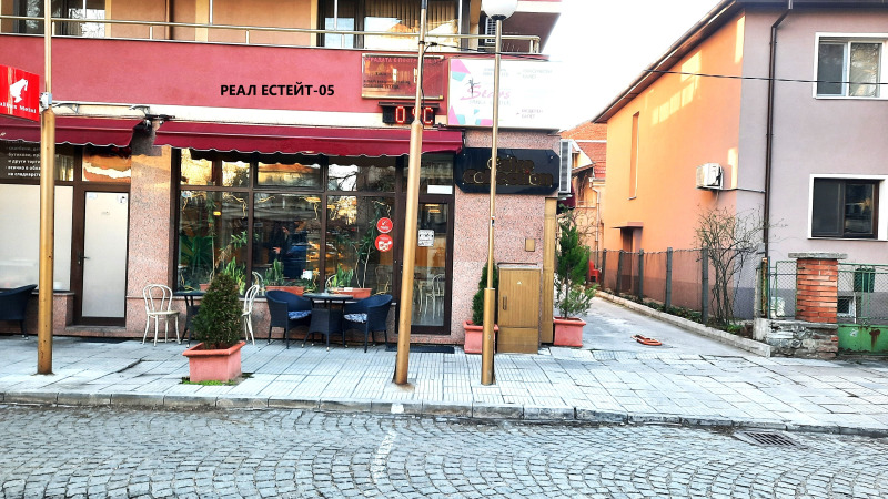 Продава  Магазин град Пловдив , Център , 56 кв.м | 62924383