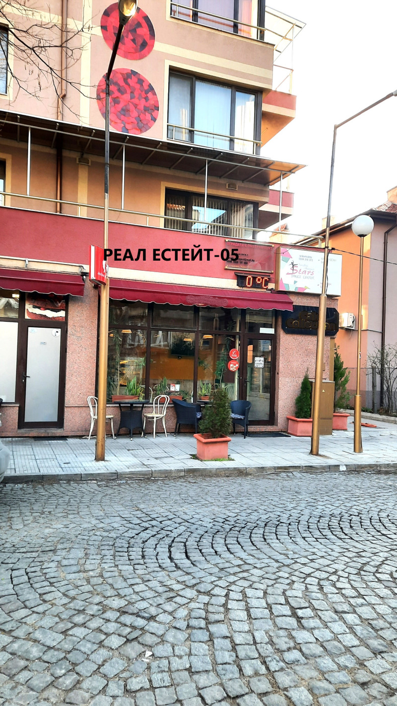 Продава  Магазин град Пловдив , Център , 56 кв.м | 62924383 - изображение [3]