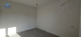 2 bedroom 9-ti kvartal, Pleven 12