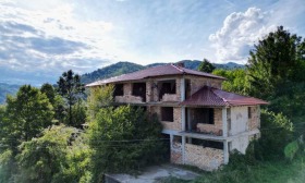 House Apriltsi, region Lovech 4