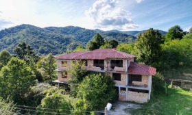 House Apriltsi, region Lovech 5