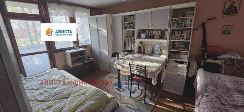 Продава 4-СТАЕН, град Варна, Спортна зала • 255000 € / 498736.65 лв. • 14963903 1