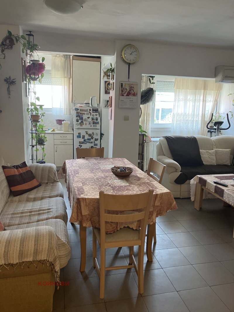 На продаж  3+ кімнати Стара Загора , Център , 110 кв.м | 78696976