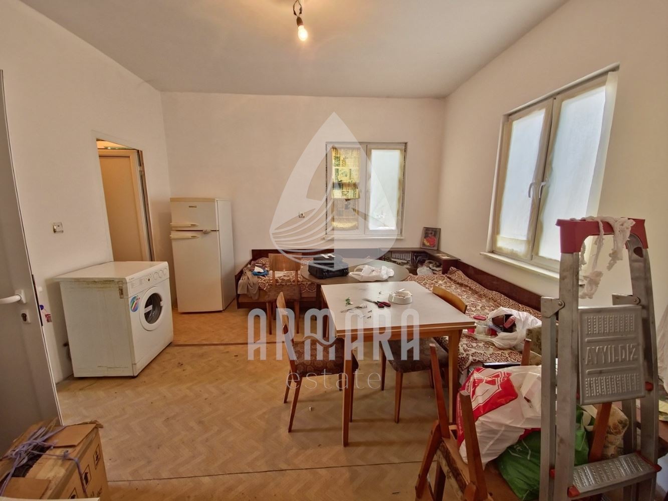Продава КЪЩА, с. Ново село, област Пловдив, снимка 3 - Къщи - 54636786
