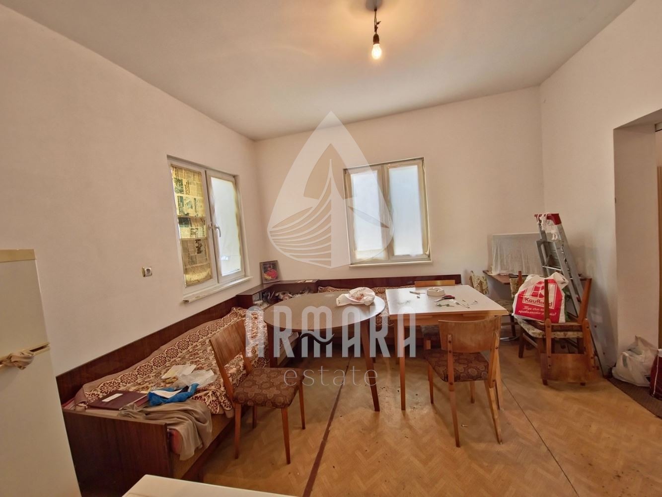 Продава КЪЩА, с. Ново село, област Пловдив, снимка 14 - Къщи - 54636786