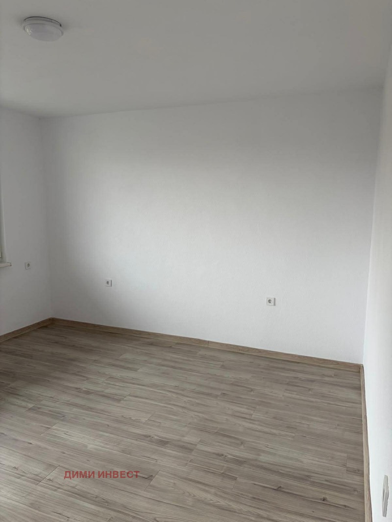 Продава 2-СТАЕН, гр. Добрич, Балик, снимка 3 - Апартаменти - 53001545