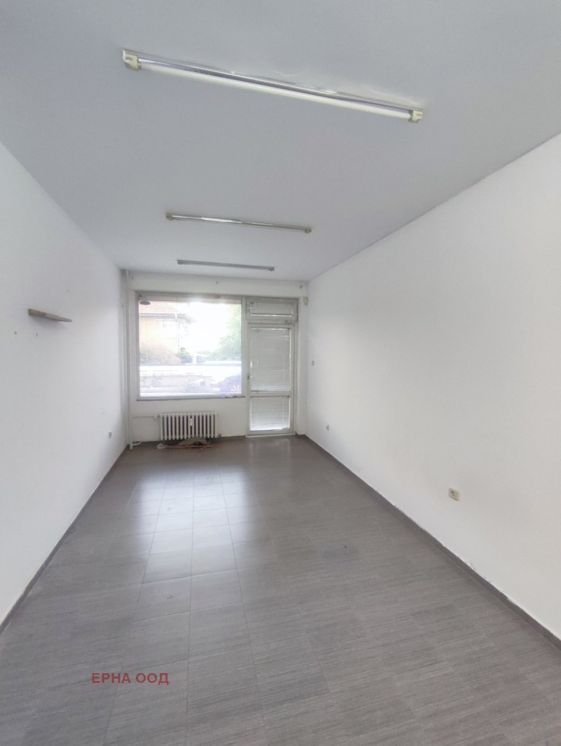 Eladó  Üzlet Sofia , Manastirski livadi , 31 négyzetméter | 23340374 - kép [2]