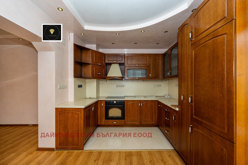 Til salg  Hus Gulv Plovdiv , Tsentar , 160 kvm | 85545143